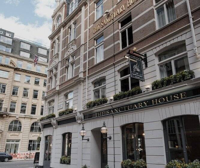 هتل The Sanctuary House