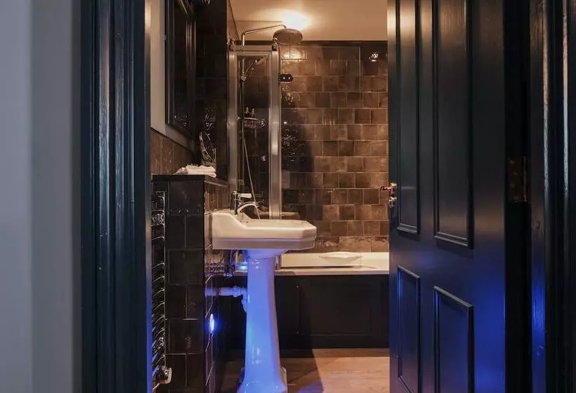 Hotelli The Sanctuary House