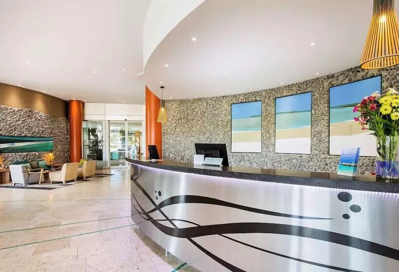 Отель The Sebel Maroochydore