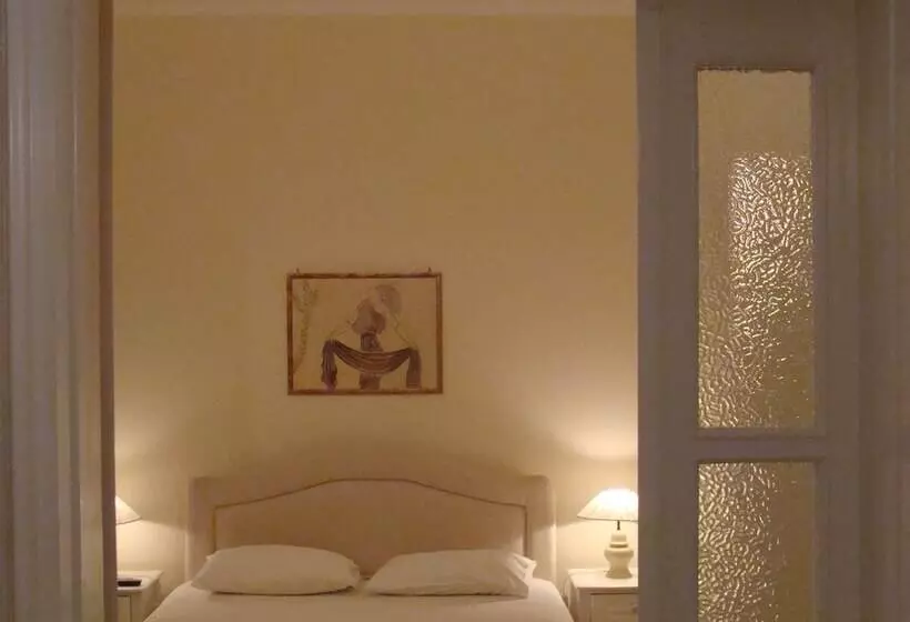 Отель Villa Christina