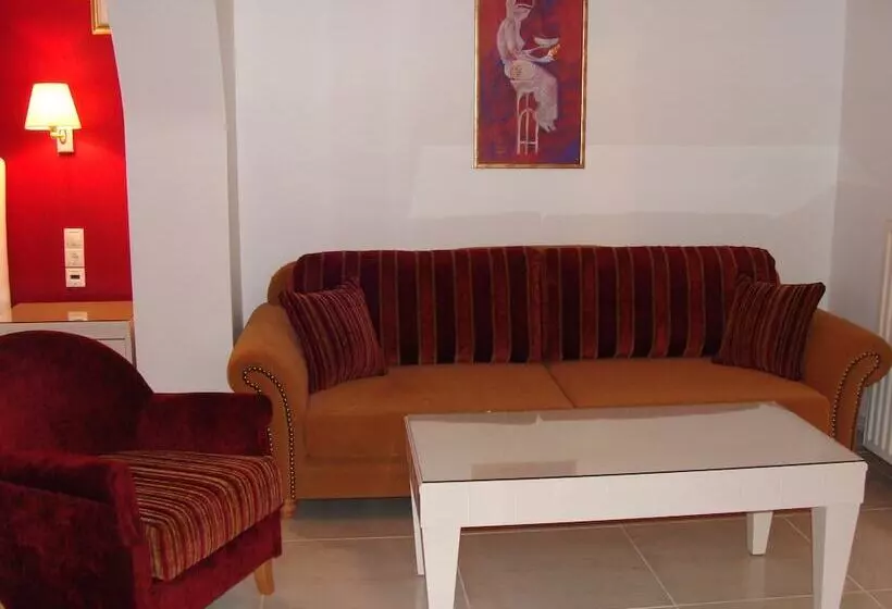 Отель Villa Christina