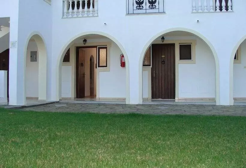 Отель Villa Christina