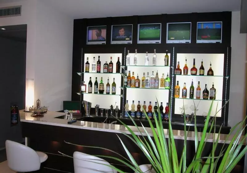 酒店 West Florence