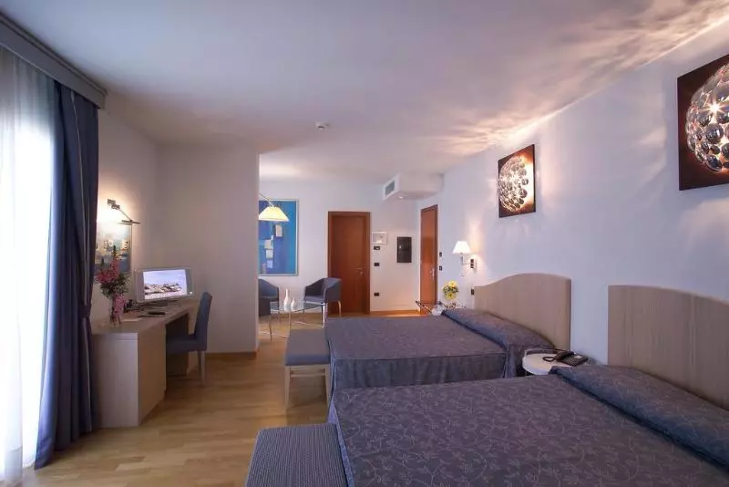 酒店 West Florence