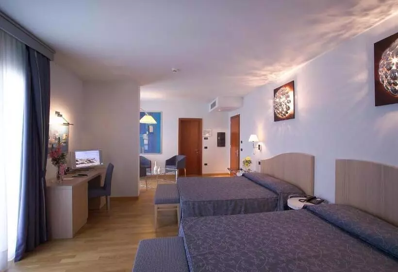 酒店 West Florence