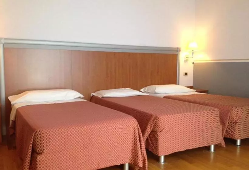 酒店 West Florence