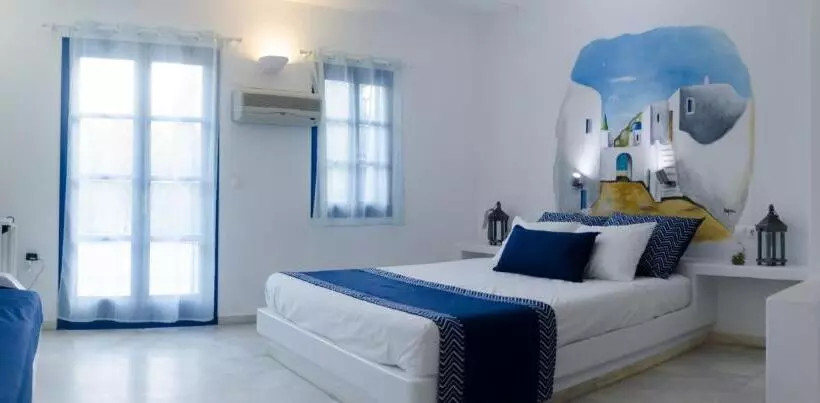 John S Rooms & Studios