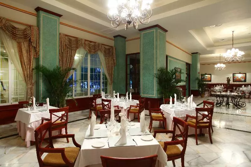 استراحتگاه Bahia Principe Luxury Runaway Bay - Adults Only - All Inclusive