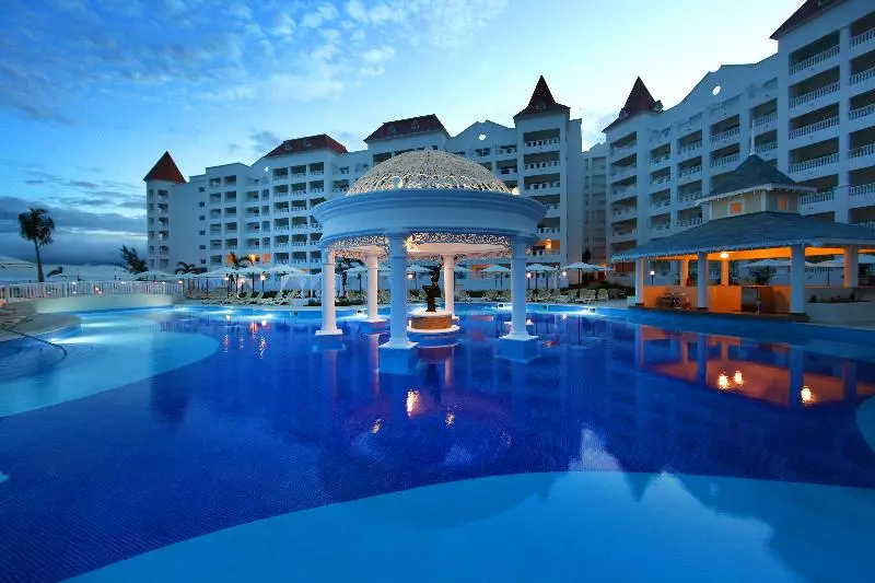 استراحتگاه Bahia Principe Luxury Runaway Bay - Adults Only - All Inclusive