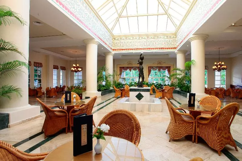 استراحتگاه Bahia Principe Luxury Runaway Bay - Adults Only - All Inclusive