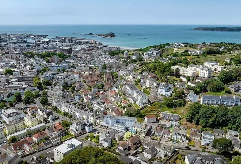 Отель The Inn Jersey