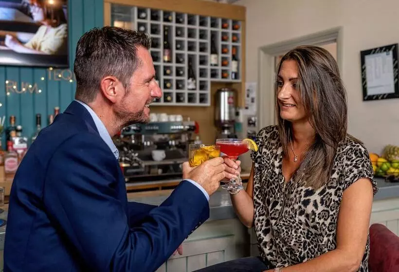 Отель The Inn Jersey