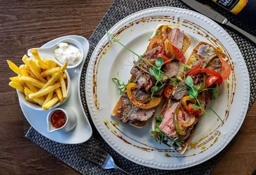 Отель The Inn Jersey