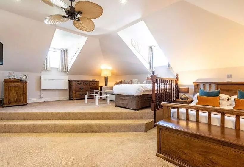 Отель The Inn Jersey