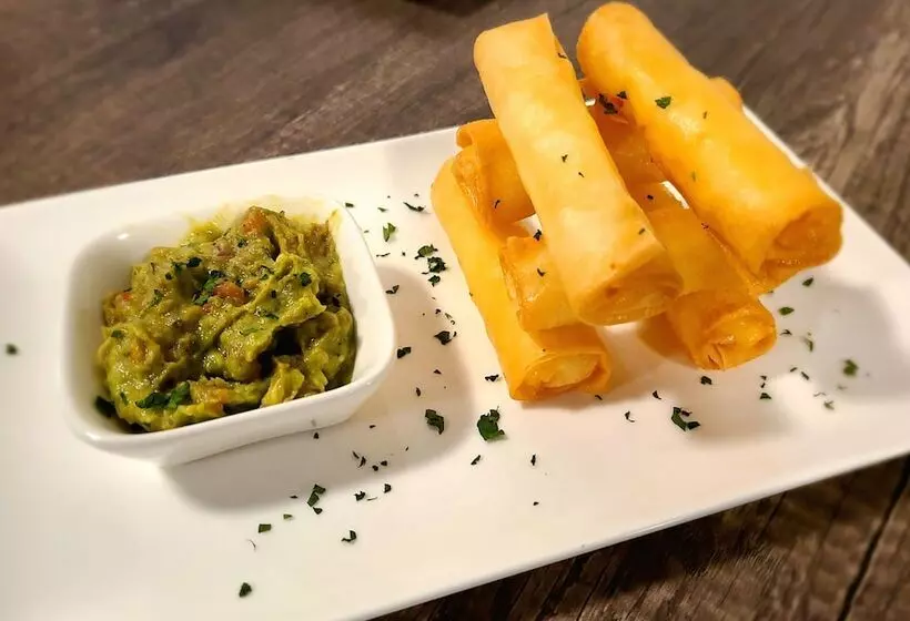 Executive House Suites Hotel & Conference Centre