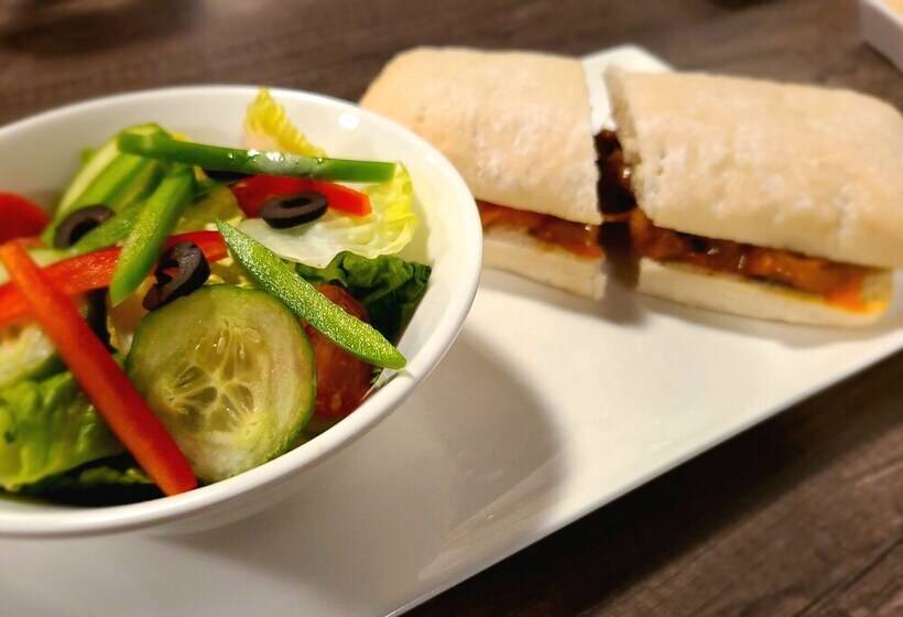 Executive House Suites Hotel & Conference Centre