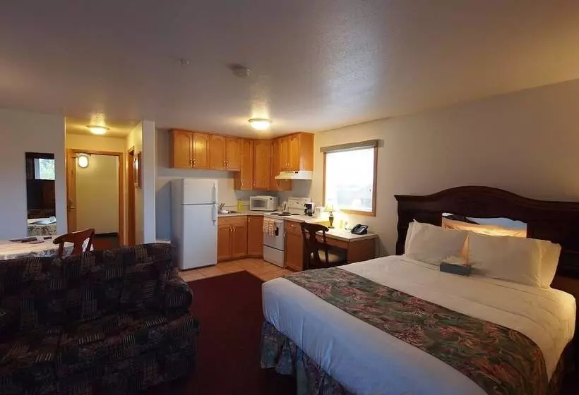 Executive House Suites Hotel & Conference Centre