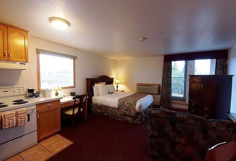 Executive House Suites Hotel & Conference Centre