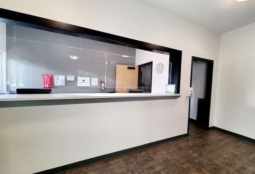 Executive House Suites Hotel & Conference Centre