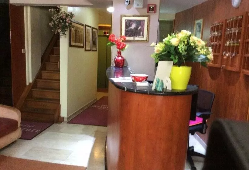Hotel Aristote