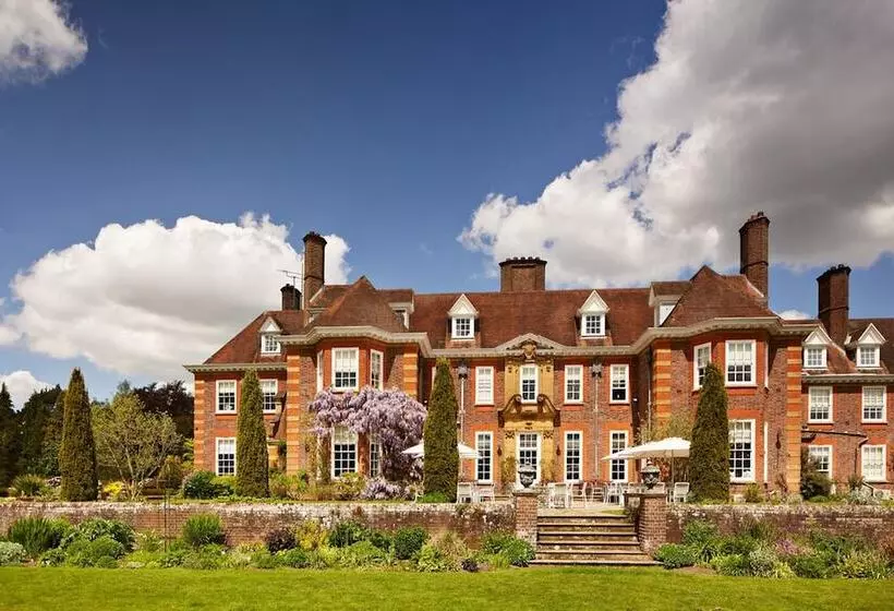 Отель Barnett Hill