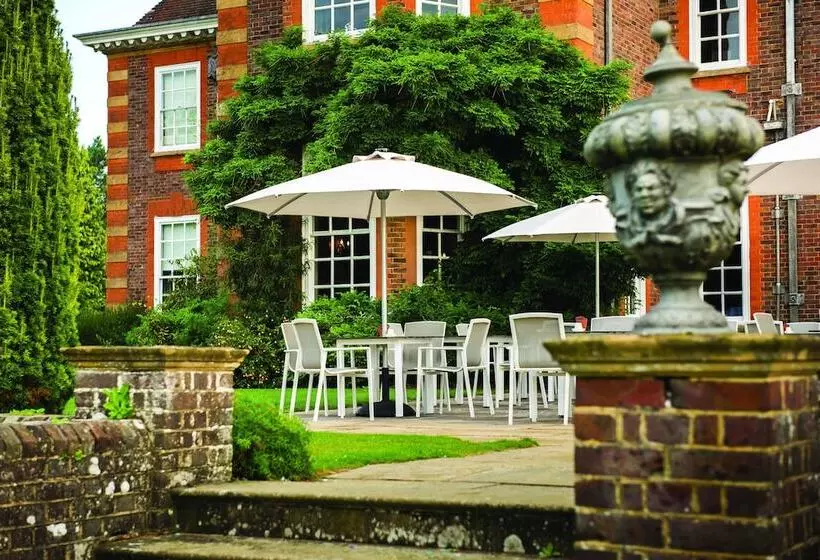 Отель Barnett Hill