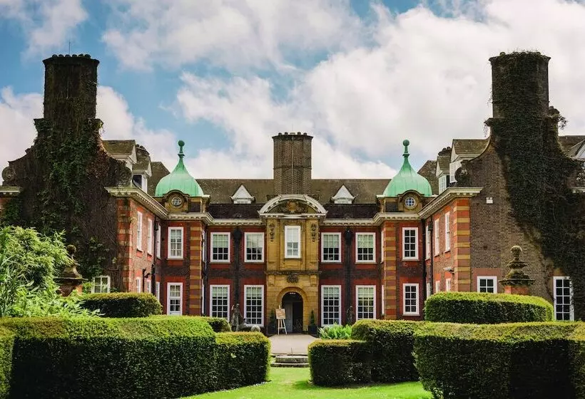 Отель Barnett Hill