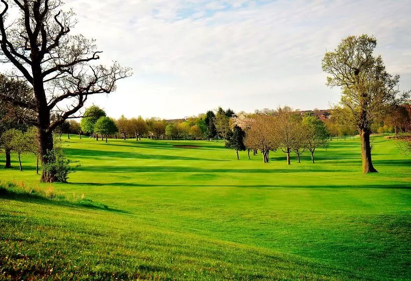 Windmill Village Hotel, Golf Club & Spa, Bw Signature Collection