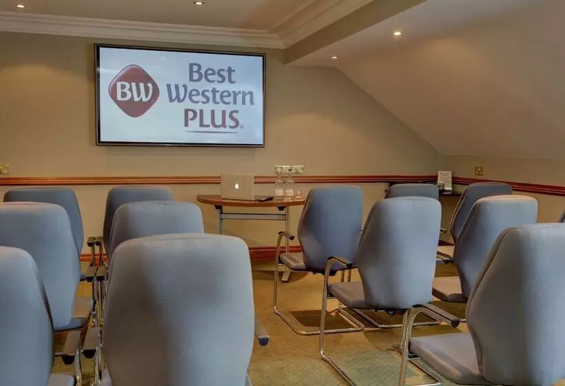 Windmill Village Hotel, Golf Club & Spa, Bw Signature Collection