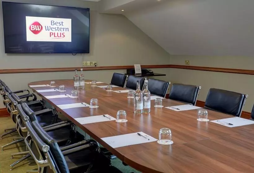 Windmill Village Hotel, Golf Club & Spa, Bw Signature Collection