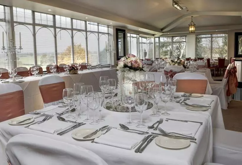 Windmill Village Hotel, Golf Club & Spa, Bw Signature Collection