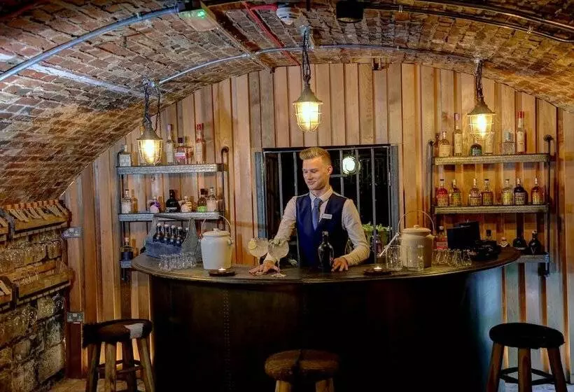 Windmill Village Hotel, Golf Club & Spa, Bw Signature Collection