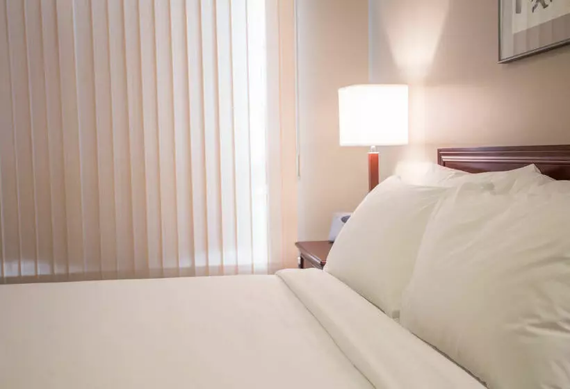 ホテル Capital Suites Iqaluit