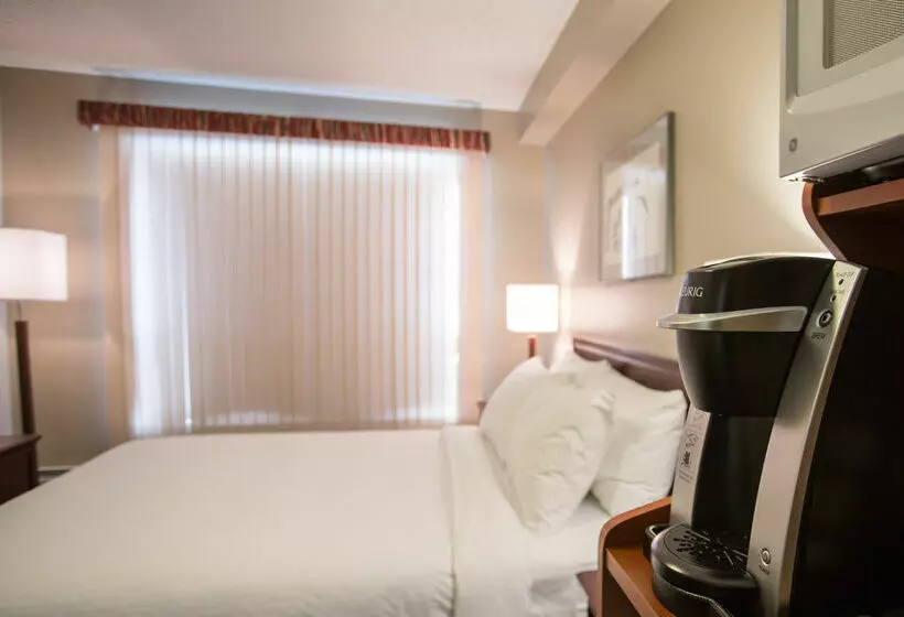 ホテル Capital Suites Iqaluit