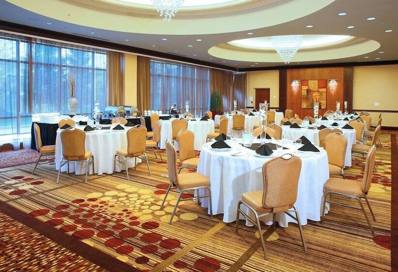 فندق Courtyard By Marriott Hamilton