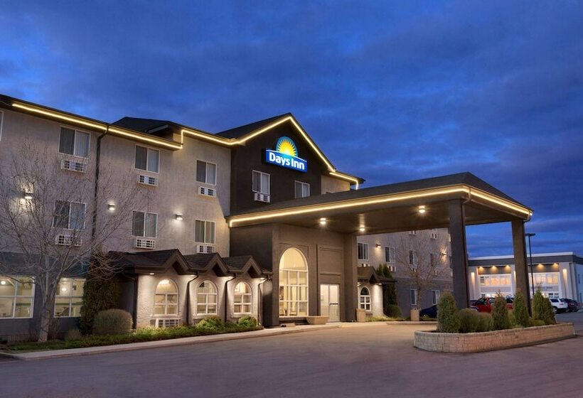 בית מלון כפרי Days Inn By Wyndham Steinbach