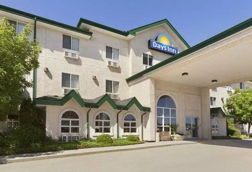 酒店 Days Inn By Wyndham Steinbach