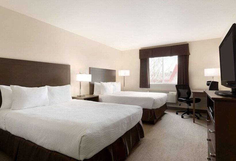 בית מלון כפרי Days Inn By Wyndham Steinbach