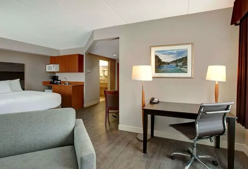 酒店 Days Inn & Suites By Wyndham Collingwood