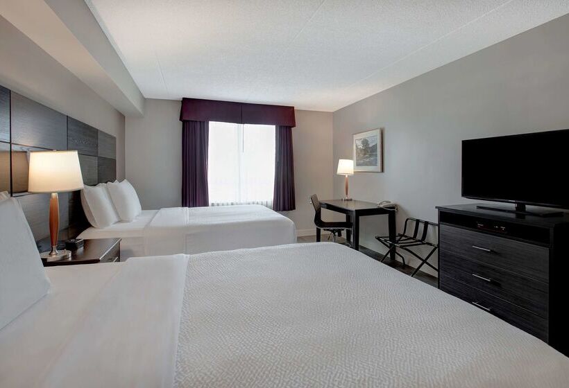 فندق Days Inn & Suites By Wyndham Collingwood