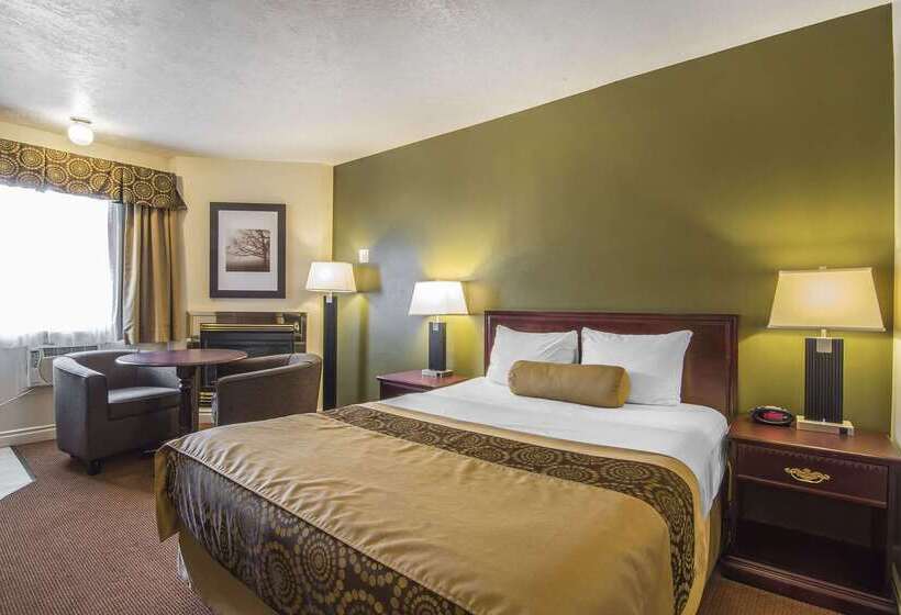 Hotel Econo Lodge Inn & Suites High Level