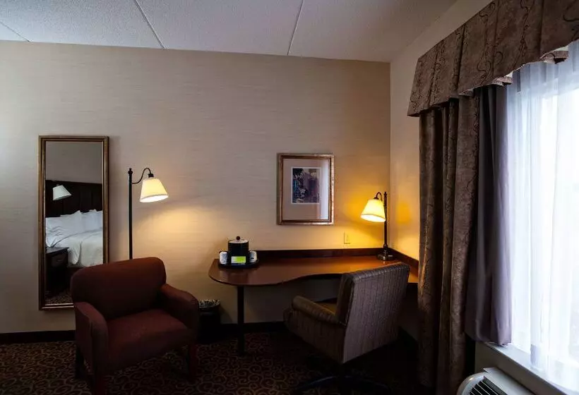 Hotelli Hampton Inn By Hilton Napanee