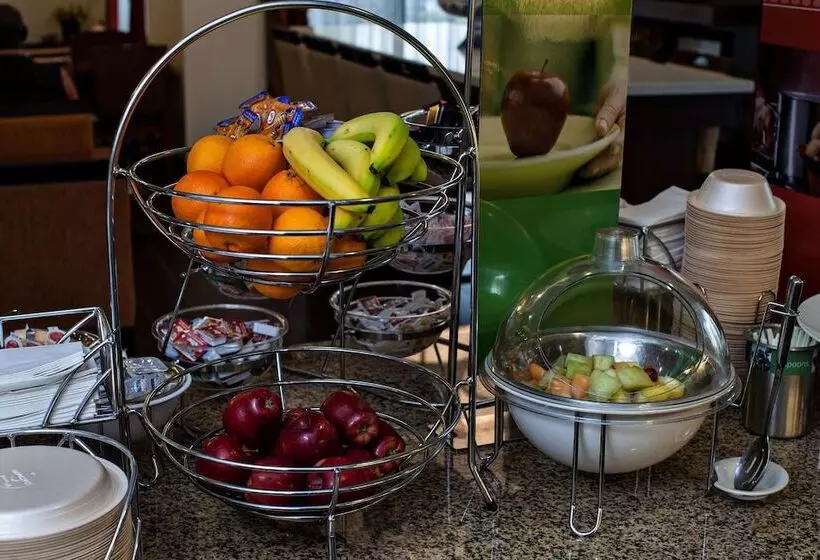 Hotelli Hampton Inn By Hilton Napanee