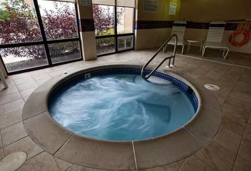 Hotelli Hampton Inn By Hilton Napanee