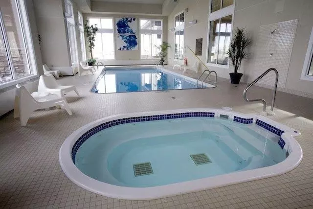 호텔 Heritage Inn & Suites   Brooks