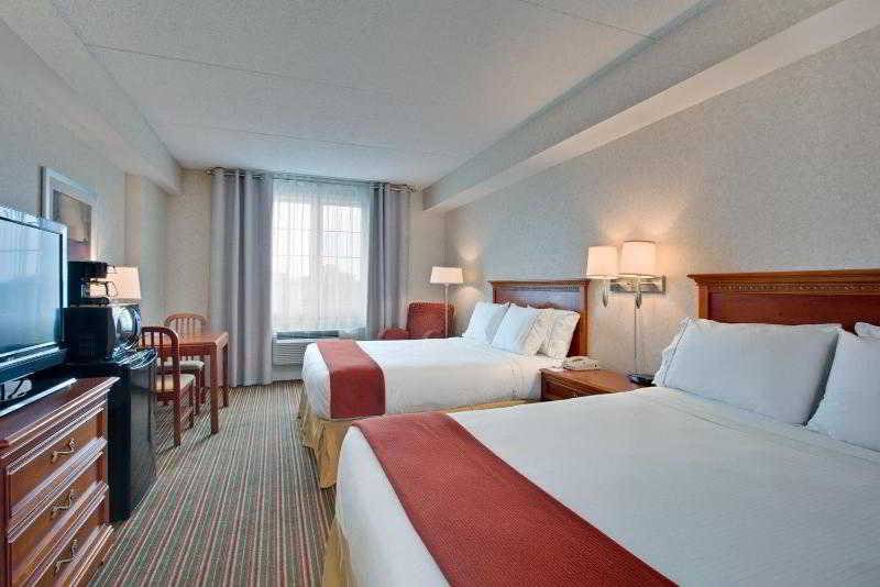 Otel Holiday Inn Express Whitby Oshawa, An Ihg