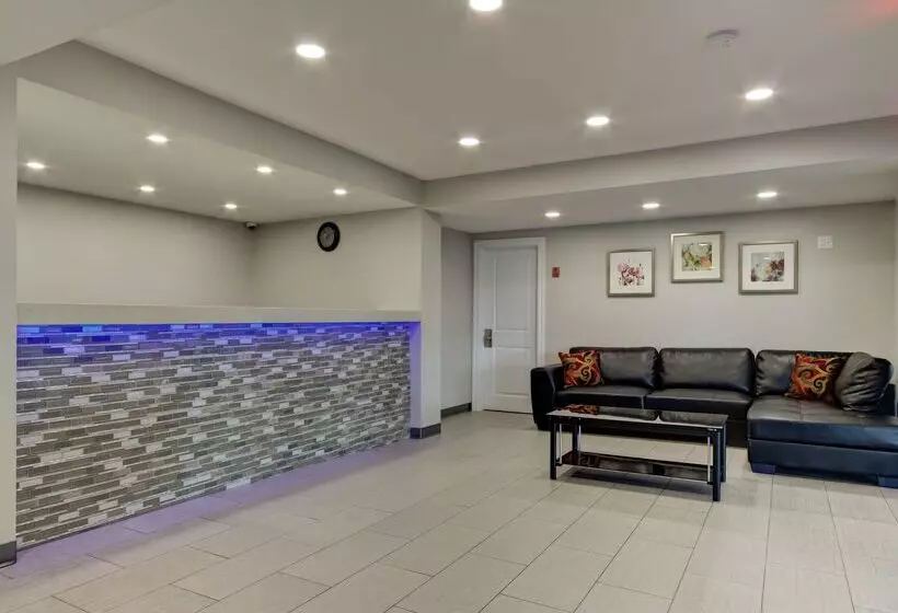 בית מלון כפרי Knights Inn Kamloops