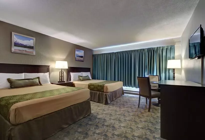 בית מלון כפרי Knights Inn Kamloops