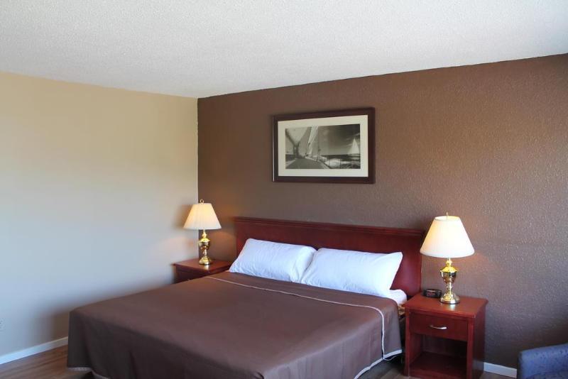 فندق Knights Inn Kamloops