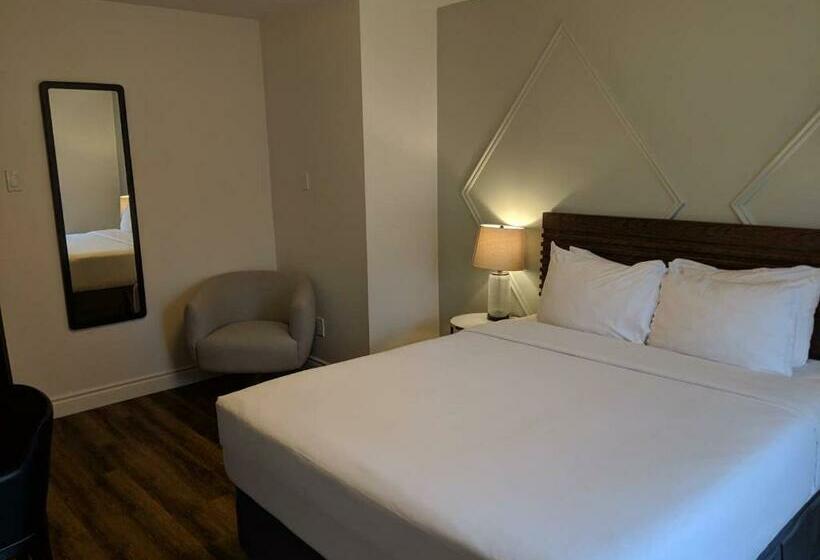 فندق Pembroke Inn